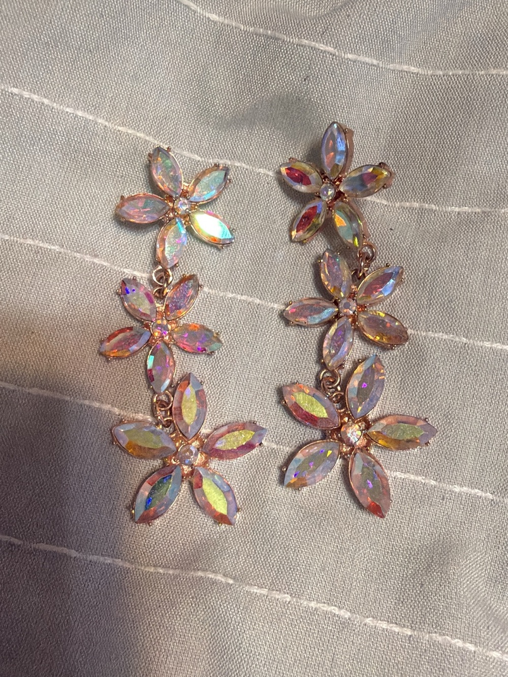 Iridescent Floral Drop Earrings - Pink/Gold